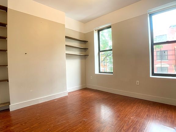 3rd image of 536 W 159th St APT 4