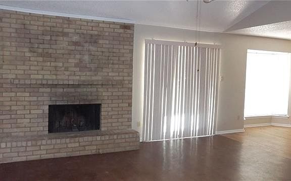 2nd image of 730 Thomas Chapel Dr
