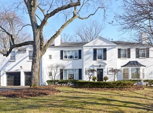 999 Elm Ridge Dr, Glencoe, IL 60022