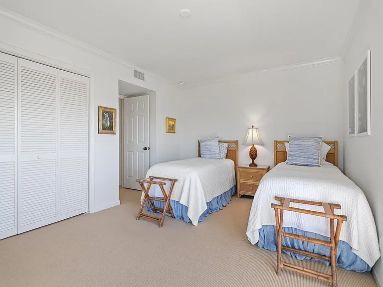 2636 Ocean Dr #404 — Photo 28