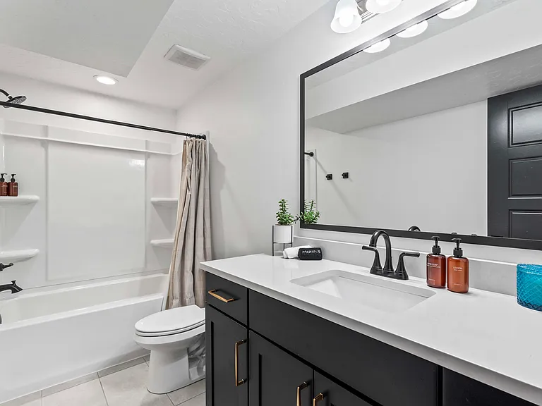 690 S Edge Ln — Photo 7