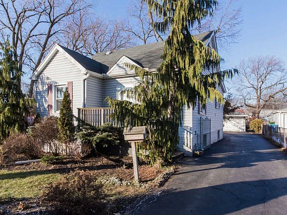 2nd image of 10438 W Lyndale Ave