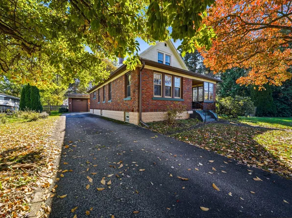 1907 Fairmont Pkwy, Erie, PA 16510