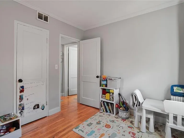 708 Argonne Ave NE #5 — Photo 15