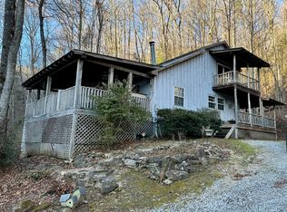 523 Rainbow Creek Rd, Clayton, GA 30525