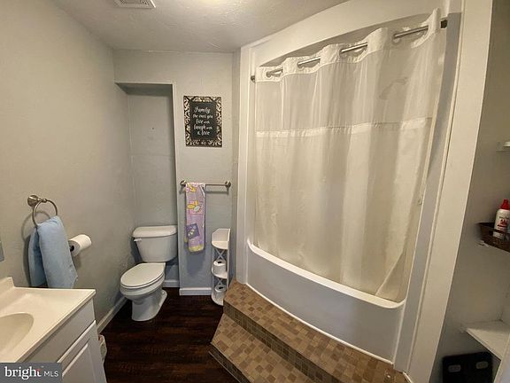 5th image of 5585 Hanover Rd