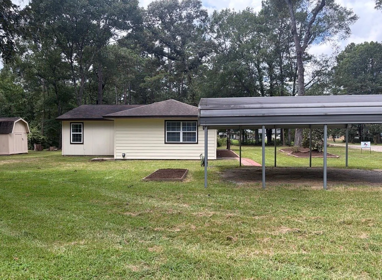 2 bed, 1.0 bath, 1208 sqft, $1,350 — Photo 4