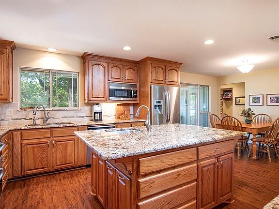 5th image of 263 E Eldorado Dr