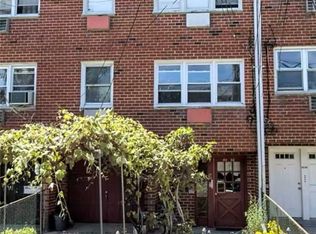 45-86 161st St #3, Flushing, NY 11358