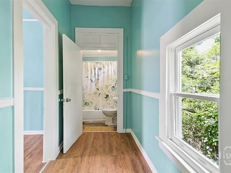 917 Elliott Ave — Photo 11