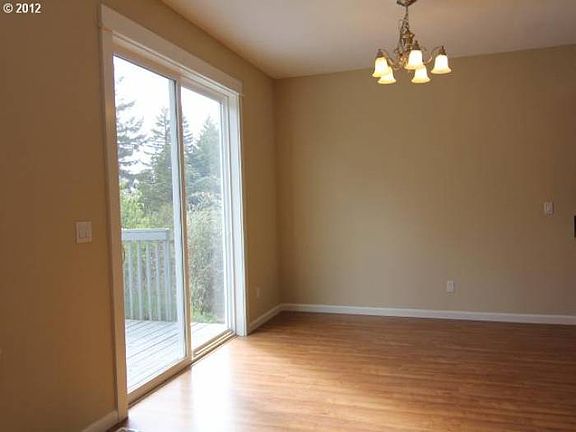 Dining Room w/Slider