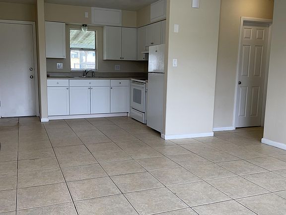 2nd image of 4000 Edgewood Ave