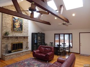 12-32 Roosevelt Pl #1X, Fair Lawn, NJ 07410