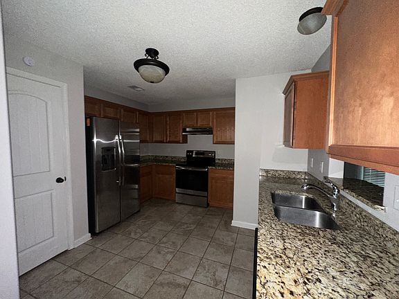 4th image of 9148 Acadia Pl