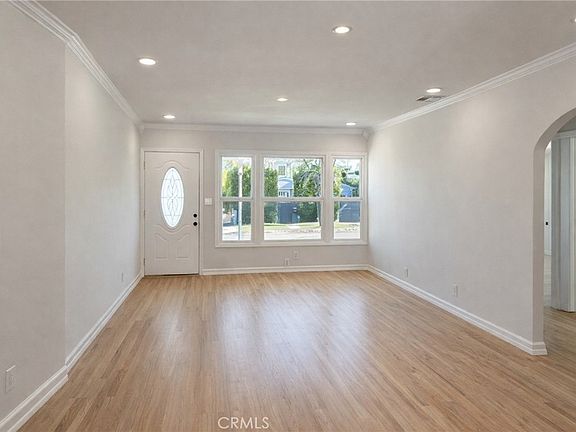 2nd image of 5001 Petit Ave