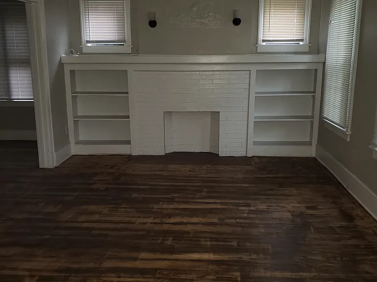 5077 Berkshire St — Photo 2