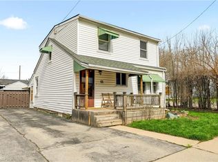 66 E 32nd St, Hamilton, ON L8V3R9