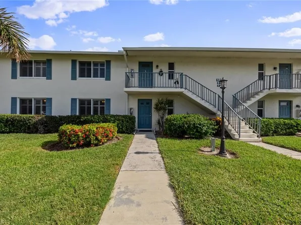 125 Penny LN #7, NAPLES, FL 34112