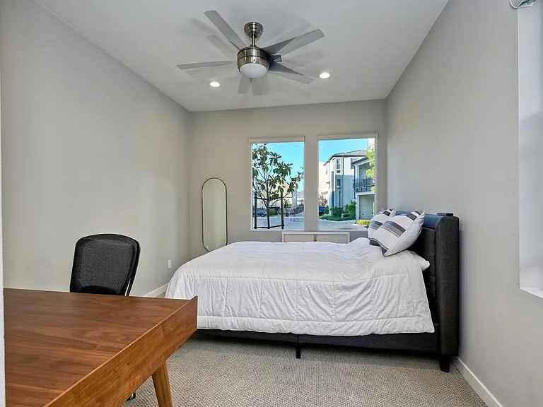 16242 Camden Cir — Photo 14