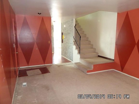 4th image of 215 Far Hills Dr