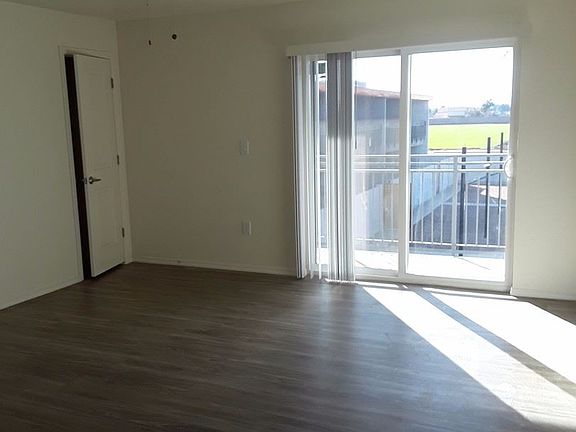 5th image of 7020 N 75th Ave APT 121