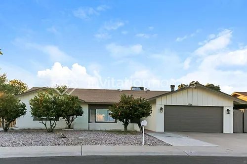 5726 N 46th Ave Photo 1