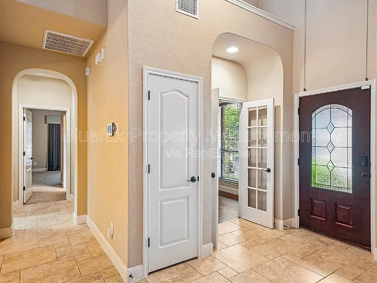 7654 Culebra Valley — Photo 4