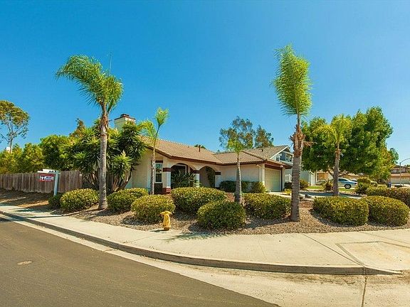 2nd image of 7449 Canyon Peak Ln