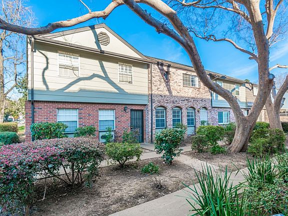 2nd image of 1973 Benita Dr Unit 2