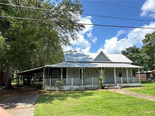 804 Main St, Hurtsboro, AL 36860