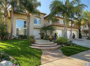 2200 Collier Ct, Tustin, CA 92782