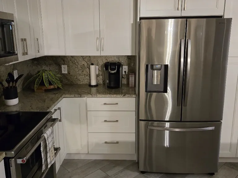 241 Riverside Dr #2209 — Photo 5