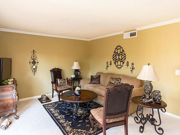 4th image of 3873 Bell Tower Dr Unit 8