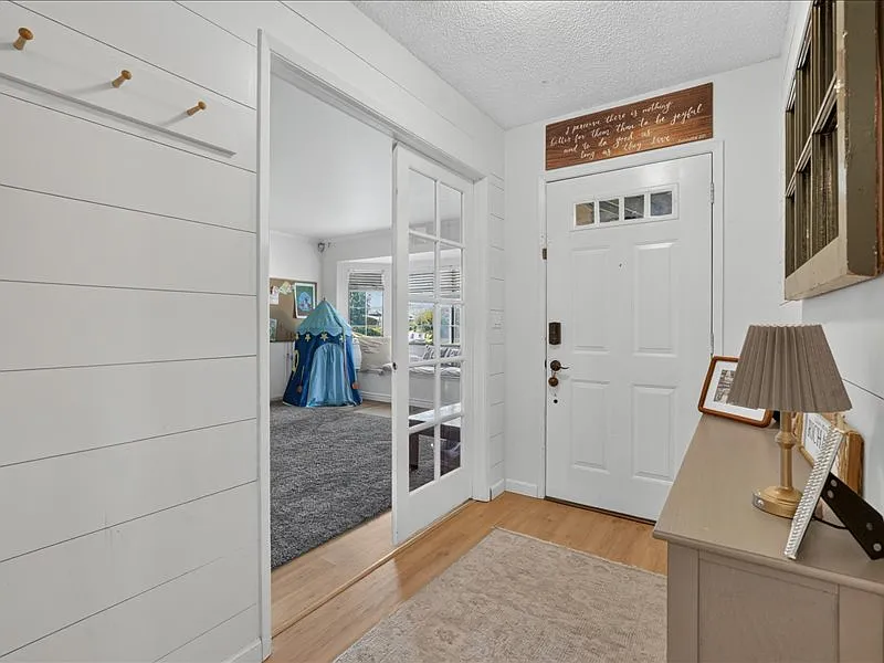 3 bed, 1851 sqft, $4,500 — Photo 3