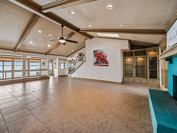 5th image of 18409 Shore Dr