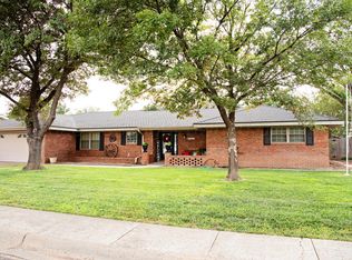 307 Douglas St, Hereford, TX 79045