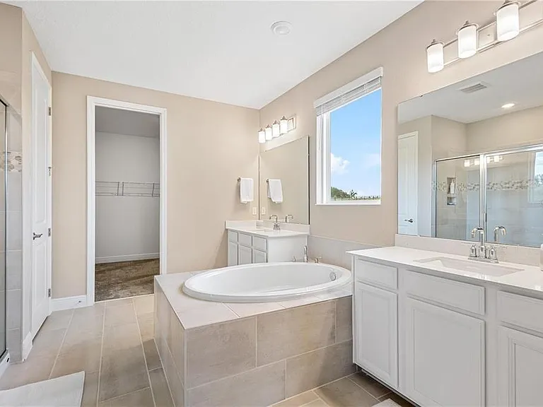 16031 Silver Brook Way — Photo 36