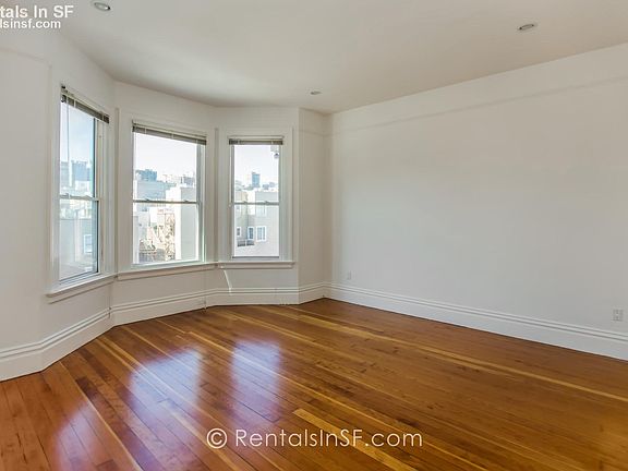 3rd image of 1668 Lombard St