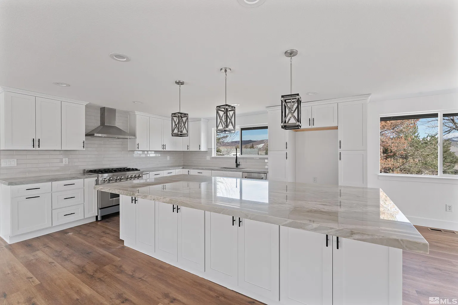 395 Old Washoe Cir photo 1