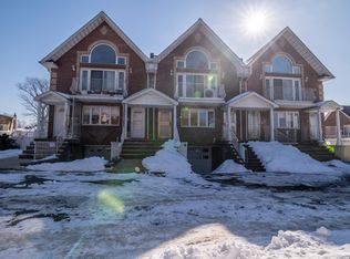 250-16 41st Rd #2, Little Neck, NY 11363