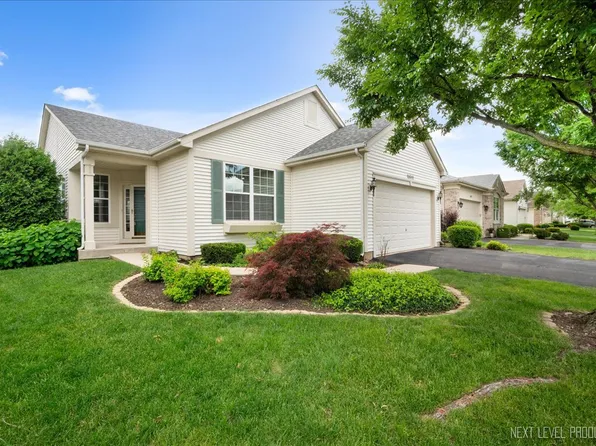 16601 Serene Lake Way, Crest Hill, IL 60403