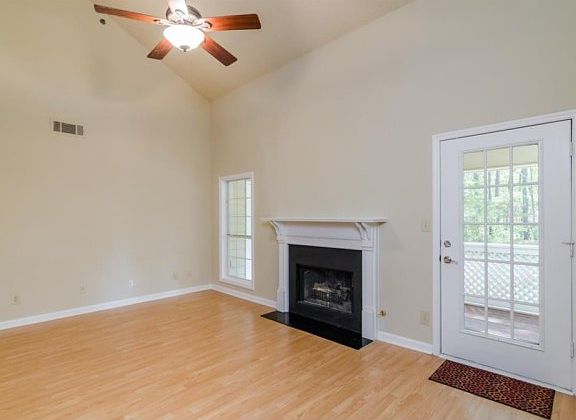 4th image of 4001 Riverlook Pkwy SE Building 12