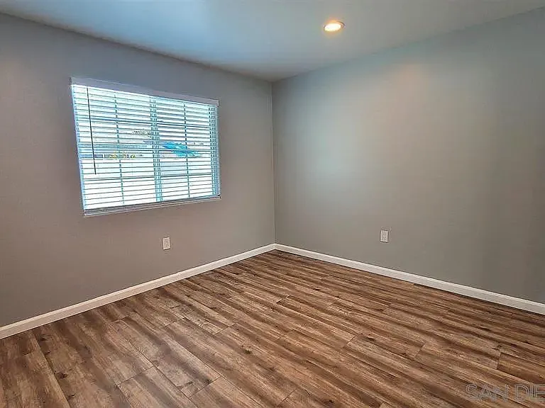 8834 1/2 Valencia St — Photo 16