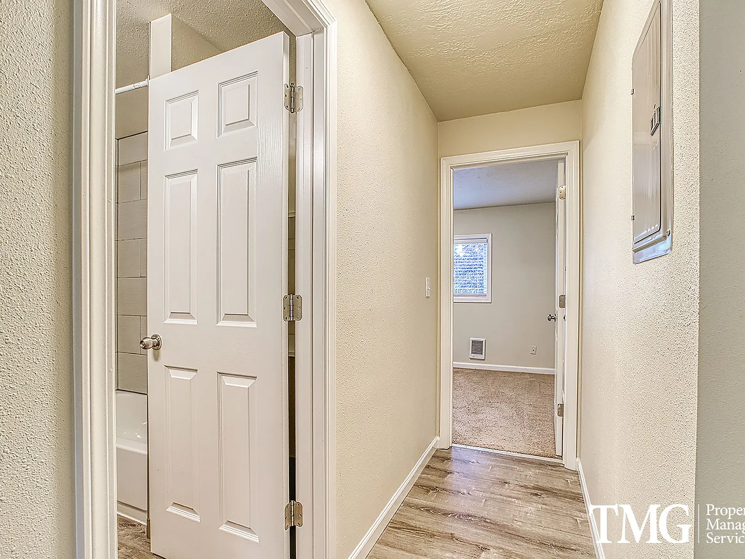 Jackson Court Apartments — Photo 3