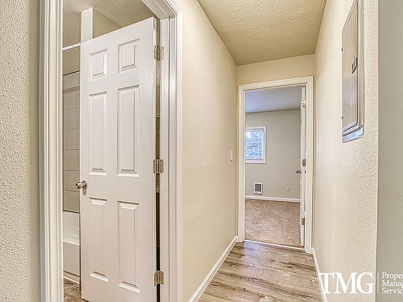 3rd image of 1313 NE 131st Pl APT 116