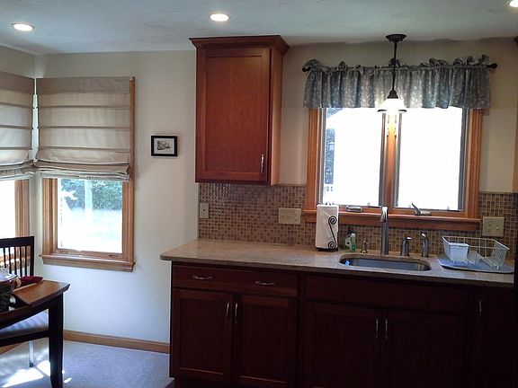 Granite counter-tops equipped with appliances to cook. (No