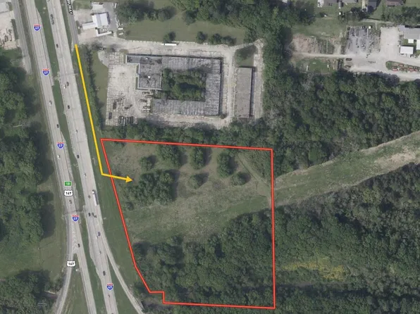 2712 NE Evangeline Thruway, Lafayette, LA 70507