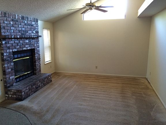 4th image of 6407 N Cornelia Ave
