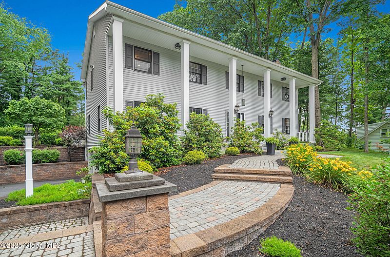4th image of 13 Tulip Tree Lane