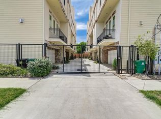 1615 Shearn St, Houston, TX 77007
